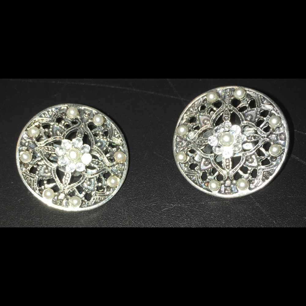 Metallic Disc Mini Faux Pearl/Rhinestone Earrings